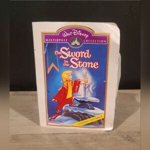 McDonald's Walt Disney Masterpiece Collection Sword in the Stone Toy ~Read